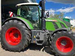 Abordable Fendt 500 Vario 100HP Tracteur 4WD Machine agricole avec transmission Vario - Product Image 2