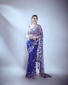 Bollywood Style Madhuri vêtements de fête Georgette Saree femmes mariage créateur indien Sari Collection vente en gros Surat inde - Product Image 2