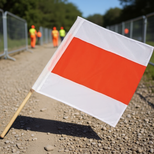 Drapeau de signalisation en polyester 500 mm x 500 mm avec mât en bois pour usage extérieur - Product Image 3