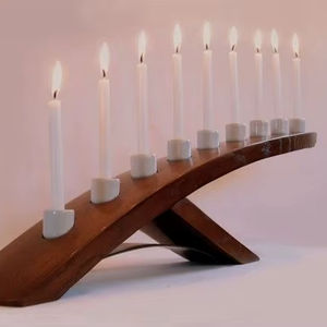 Menorá de Madera Curvada Única, Candelabro de Hanukkah, Copa de Cerámica, Nueve Brazos, Decoración Judía para las Fiestas, Adorno Artesanal para el Hogar - Product Image 1