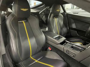 Gran Oferta, Excelente Estado: Aston Martin V8 Vantage GT Coupé RWD 2016, Listo para Enviar - Product Image 4