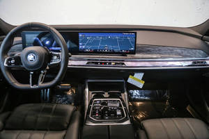 BMW i7 2024 USADO EN PERFECTAS CONDICIONES - Product Image 4