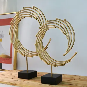 Estatuilla de forma redonda de metal con acabado antiguo decorativo para decoración del hogar, habitación mala y sala de estar disponible a precio mayorista - Product Image 4