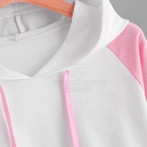 2025 Online Best Selling <b>Winter</b> Women Crop <b>Top</b> Hoodies 100% Cotton Front Logo High Quality Pakistan Manufacturer - Product Image 4