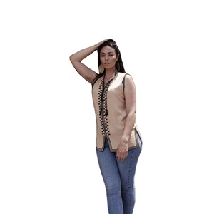 Tunique brodée sans manches à la mode pour femmes, haut d'été de haute qualité - Product Image 1