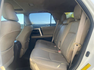 CLEAN 2012 À-yo-ta 4_Runner Limited 4WD - Product Image 2