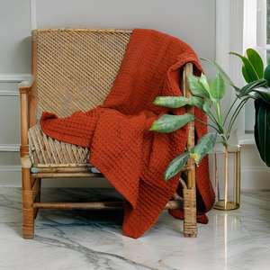 Cozy Orange 100% Cotton Waffle Weave Throw Trendy Home Decor para hoteles Residencias Oficinas-Tamaño personalizado Cómoda funda de sofá - Product Image 1