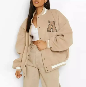 Venta caliente personalizado bordado Logo béisbol Bomber Letterman Varsity chaqueta para hombres College Wear Bomber Jacket 2024 - Product Image 3