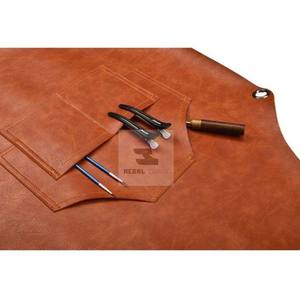 Cape de cuisine et de coiffure personnalisée confortable en cuir véritable et cuir PU avec matériaux imperméables en denim de coton - Product Image 2