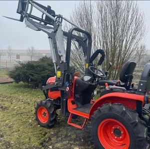 Tractor Agrícola Kubota L4508 - Tractores de 45 HP, Maquinaria Agrícola Pequeña, Equipo Articulado, Tractor Agrícola 4x4 - Product Image 5