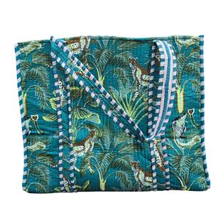 Bolso Tote de Hombro Acolchado de Algodón 100% Hecho a Mano en India, Elegante Bolso de Compras con Estampado a Mano para Mujer - Product Image 1