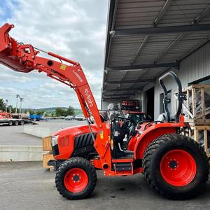 รถแทรกเตอร์ดีเซล LA1055 Kubota ขั้นสูงพร้อมระบบส่งกำลังที่ราบรื่นออกแบบมาสำหรับเครื่องจักรกลการเกษตรที่ต้องการ - Product Image 1