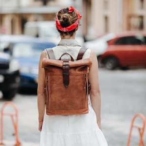 Haute qualité en stock sac à dos en cuir imperméable personnalisé sac à dos pour ordinateur de voyage d'affaires pour hommes LRTB-0066 - Product Image 6