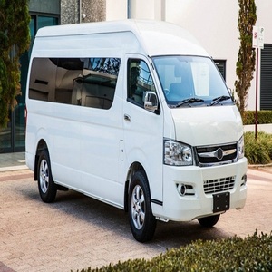 Voitures d'occasion à faible kilométrage Toyohta Hiace 2021 - 24 places Toyohta Spot Goods Hiace Diesel Occasion Hiaces Toyotas - Product Image 1
