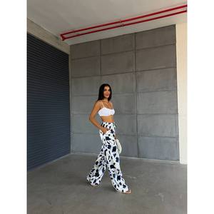 Pantalones Casuales de Satén de Pierna Ancha con Cintura Elástica Alta y Característica Transpirable - Product Image 1