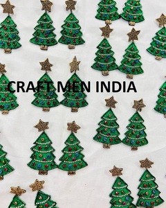 2024ต่างหูเม็ดกลมทำมือดีไซน์ใหม่ล่าสุดสำหรับผู้หญิงประดับด้วยลูกปัดสีมุกและเพชรแบบคลาสสิกประดับพู่สำหรับงานเลี้ยงตอนเย็น - Product Image 5