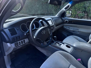 Toyota Tacoma Access Cab 4WD 2011 - Product Image 3