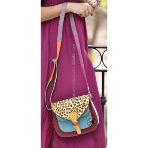LW cuero genuino mujer pelo multifuncional en Sling Bag mochila de tendencia para mujer - Product Image 4