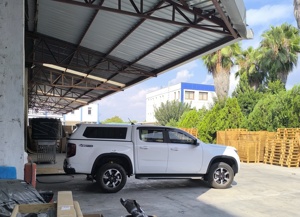 อุปกรณ์เสริมหลังคาแข็งแบบกระจกคงที่ รุ่นใหม่ปี 2024 สำหรับรถกระบะ VW Amarok พร้อมช่องหน้าต่างเลื่อน สีดำ หรูหรา สำหรับตกแต่งภายนอกรถกระบะ - Product Image 2