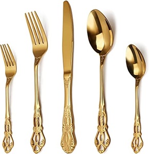 Juego de Cubiertos de cresta con mango de metal y acabado dorado antiguo decorativo real hecho a mano para uso en la cocina del hogar - Product Image 1