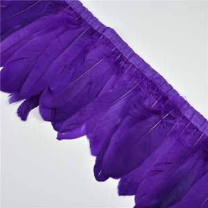 Flecos de Plumas de Ganso Nagorie Hechos a Mano, Color Morado Oscuro, de 15-20 cm, Precio Competitivo, de 5-8 Pulgadas, para Decoración de Fiestas de Carnaval - Product Image 1