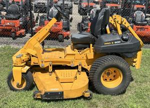 Best Seller Cub Cadet PRO Z 900 72-inch Zero Turn Lawn Mower Reliable High-Performance Ride on lawn mower - Product Image 6