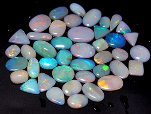 Cabochon d'opale australienne naturelle Multi Fire Solid Coober Pedy Opal Jewelry Lot Gemstone for Jewelry Making - Product Image 4