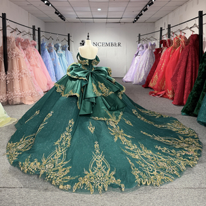 Vestido de Quinceañera Verde Esmeralda Real 1547 con Lazo Grande, Encaje Dorado, Apliques de Cuentas, Ecológico, Largo hasta el Suelo, para Fiesta - Product Image 3