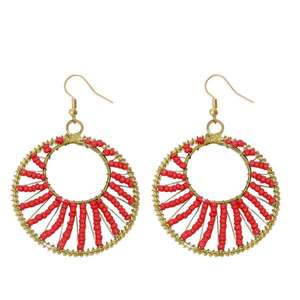 Pendientes colgantes finos Urthn, cuentas rojas con chapado en oro, forma redonda, Dangler-1309022B - Product Image 1