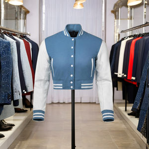 Chaqueta universitaria recortada de calidad superior para mujer Mangas de cuero Cuerpo de lana Manga larga Béisbol Letterman Chaqueta OEM Algodón - Product Image 4