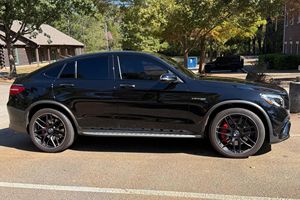 Mercedes-Benz AMG GLC 63 S Coupé 2019 Usado en Buen Estado, Sin Accidentes, Volante a la Izquierda/Derecha - Product Image 4