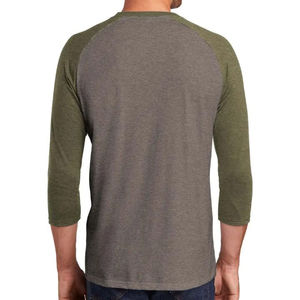 T-shirt décontracté pour homme à manches raglan 3/4, col rond, couleur unie, gris avec bordure contrastante vert foncé, coupe classique, tricoté - Product Image 2