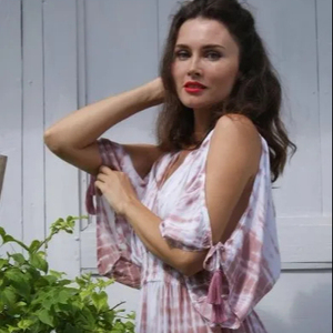 Robe de mariée kaftan féerique à manches longues Tye Dre, taille XS, logo personnalisé, taille naturelle, 100 % coton, col en V, silhouette trapèze, été - Product Image 1