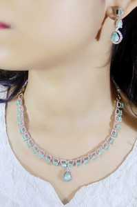 Bijoux indiens de qualité supérieure Ensemble de colliers en zircon de diamants américains Produit en vrac fait à la main Collier personnalisé - Product Image 4