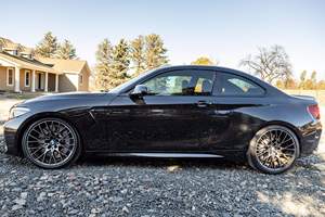 รถยนต์ M2 Coupe ปี 2020 สภาพดี เกียร์ธรรมดา ขับเคลื่อนล้อหลัง เครื่องยนต์เทอร์โบ เบาะหนัง ระบบควบคุมความเร็วอัตโนมัติ สีเข้ม - Product Image 4