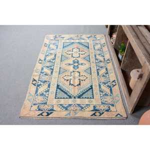 Alfombra Turca Vintage de 3.9x6.2 pies, Alfombra de Área, Alfombra Azul con Diseño de Patchwork - Product Image 1