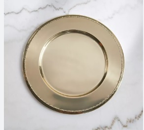 Plaque de chargeur en métal martelé la plus vendue Conception de couleur cuivre fabriquée à la main de luxe Plaque de plat de table peu coûteuse Utilisation à la maison et à l'école - Product Image 2