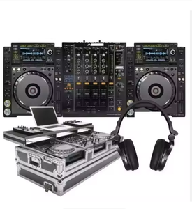Nouvel ensemble DJ de haute qualité 2x CDJ 2000 & 1x 900 Nexus, console audio motorisée, mixeur, contrôleur de musique + Flight Case - Product Image 1