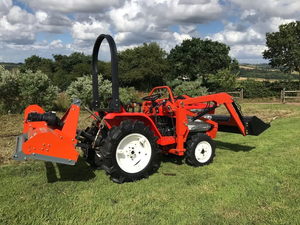 Tractor compacto Kubota B1500 usado con cargador a precio económico - Product Image 3