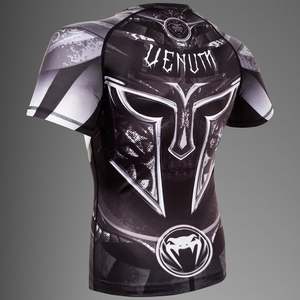 Rashguard deportivo personalizado para hombres y jóvenes - Product Image 3