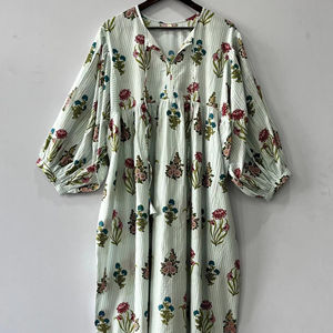 ชุดคลุมเข่าผ้าฝ้าย100% งานทำด้วยมือชุดเดรสคลุมเข่าลายหัวใจสีแดงชุดเดรสหลวมลายทางแขนพัฟผ้าทอเอวหลวมพอดีตัว - Product Image 1