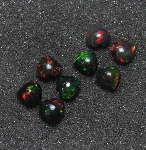 นักออกแบบผลิตภัณฑ์ใหม่ โอปอลดำออสเตรเลียรูปหัวใจแบบคาโบชอง หลังแบน พลอยหลวมจำนวนมาก โอปอลหลวมสำหรับทำเครื่องประดับ - Product Image 4