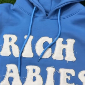 เสื้อกันหนาวมีฮู้ดแบบสวมศีรษะของผู้ชายเสื้อครอปโอเวอร์ไซส์ผ้าคอตตอนปักลาย100% โอเวอร์ไซส์ - Product Image 5