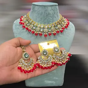 Grosir Set kalung Kundan mutiara batu berlian kuningan kustom desain cantik dengan harga terbaik di India