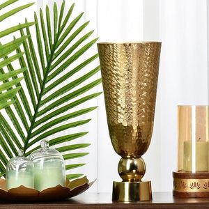 Wholesale <b>Retro</b> European Style <b>Dining</b> <b>Table</b> Vase Royal Decor Elegant Decorative High End European Art Vase - Product Image 1