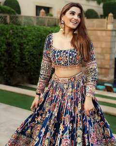 ชุดเจ้าสาวเลอฮิงกาชิโอลีปักลายสไตล์บอลลีวู้ดอินเดียปากีสถานจัดงานเทศกาลทำมือ - Product Image 3
