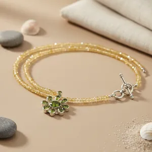 Collar de Plata 925 con Peridoto para Mujer, Elegante Joyería de Piedras Preciosas y Perlas - Product Image 2