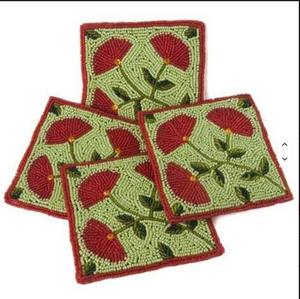 Ensemble de 4 dessous-de-verre carrés brodés à la main avec fleurs en perles, décoration de table à prix avantageux - Product Image 6