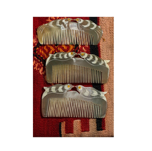 Peine de pelo de cuerno elegante para uso doméstico Peine de cuerno de último diseño con calidad sólida Precio bajo Tallado a mano - Product Image 6