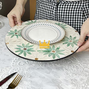 Napperon rond en nacre blanc et fleur fait à la main assiettes de chargeur de coquilles Capiz avec motif unique au Vietnam - Product Image 6